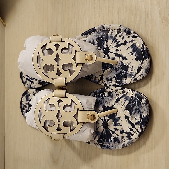 ●RARE●Like NEW● Tory Burch Tie Dye Miller in Ivory(White) - Picture 5 of 13